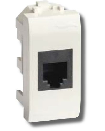 Розетка RJ-45 Brava 1 модуль белая (76457B): Розетка компьютерная экранированная с одним разъёмом в Череповце
